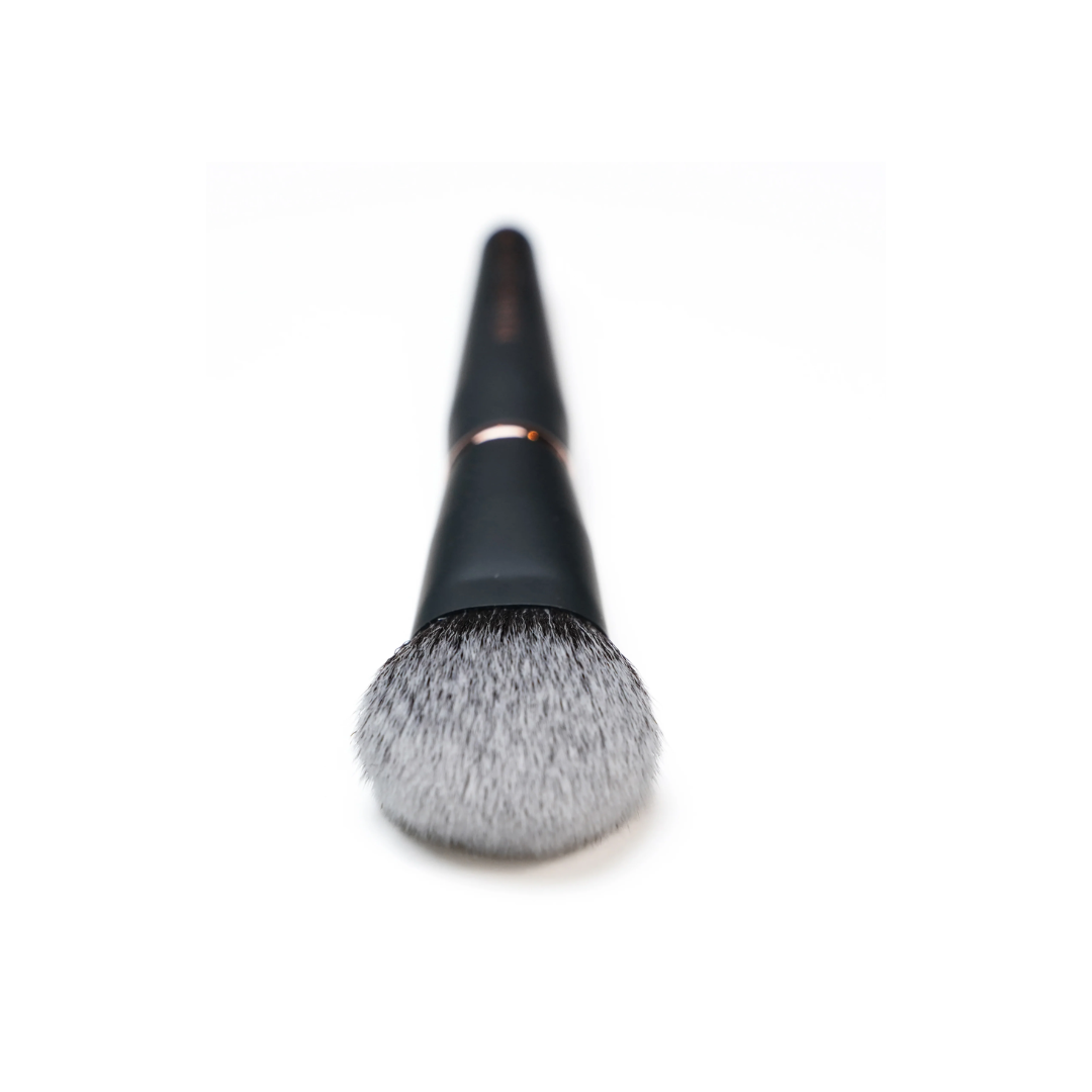 YB14 Multi-Tasker Crème Blush Luxe Brush